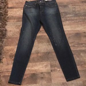 Jennifer Lopez bling skinny stretch jeans